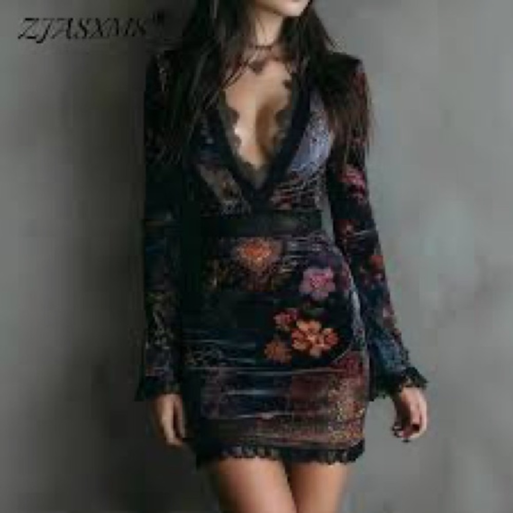 Boho Floral Print V-Neck Velvet Bodycon Mini Dress With Lace Trim